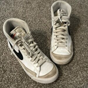 Nike Kids White and Black Sneakers